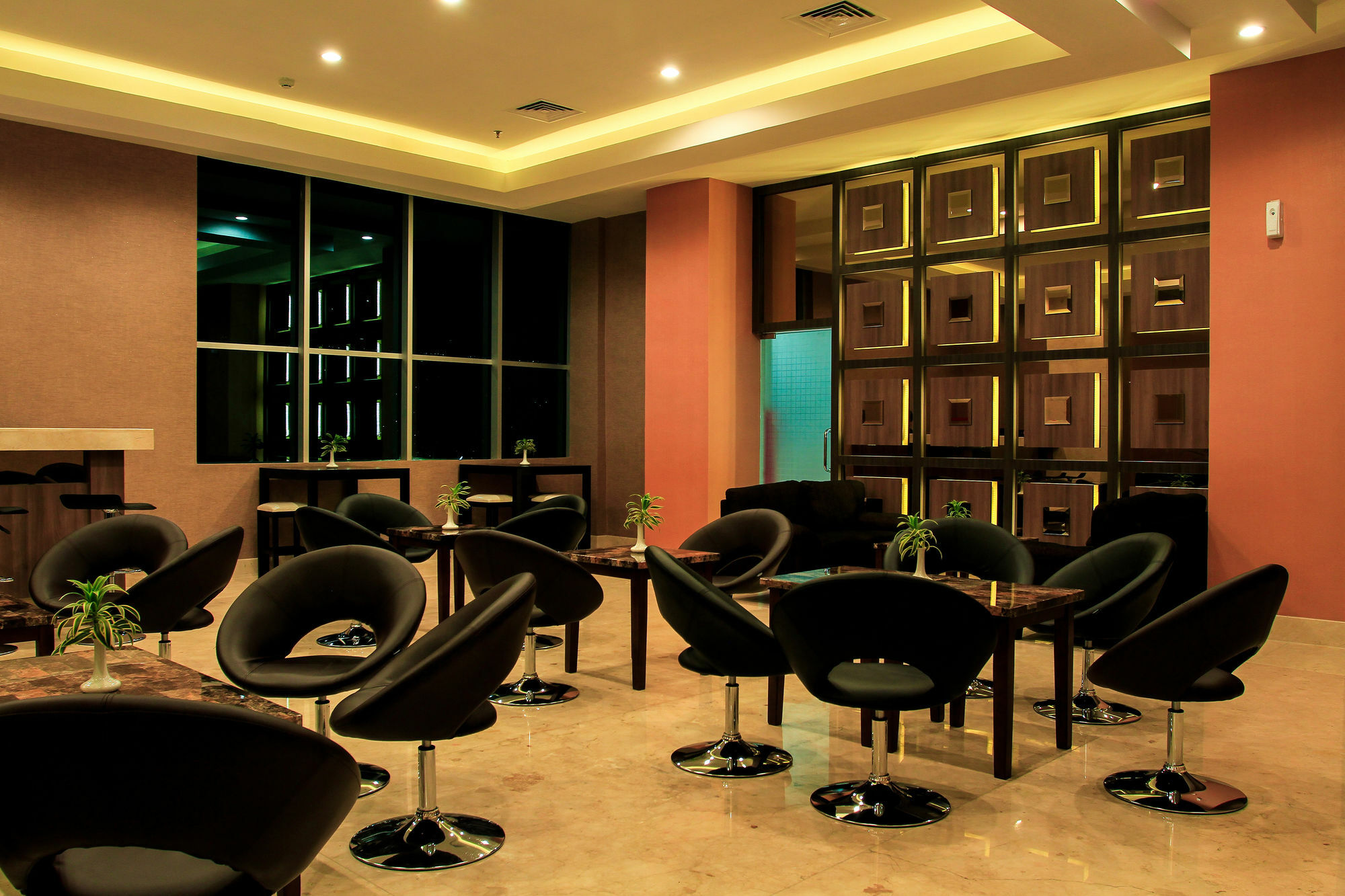 Horison Hotel Pematang Siantar Exterior photo